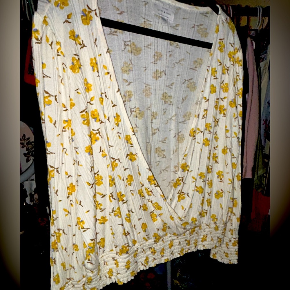 Lucky brand Woman’s large blouse EUC